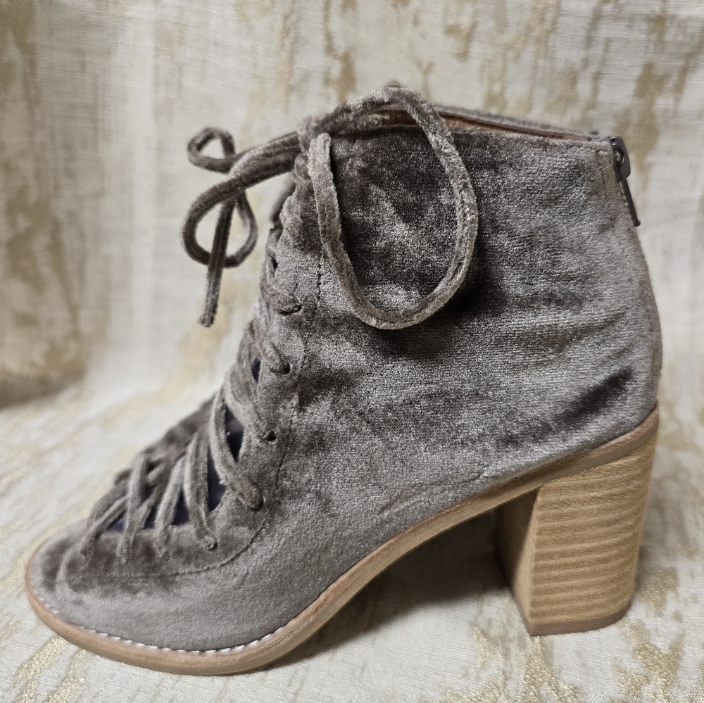 Jeffrey Campbell Grey/Brown Velvet Lace-Up Heels Sz6.5 - Picture 3 of 16